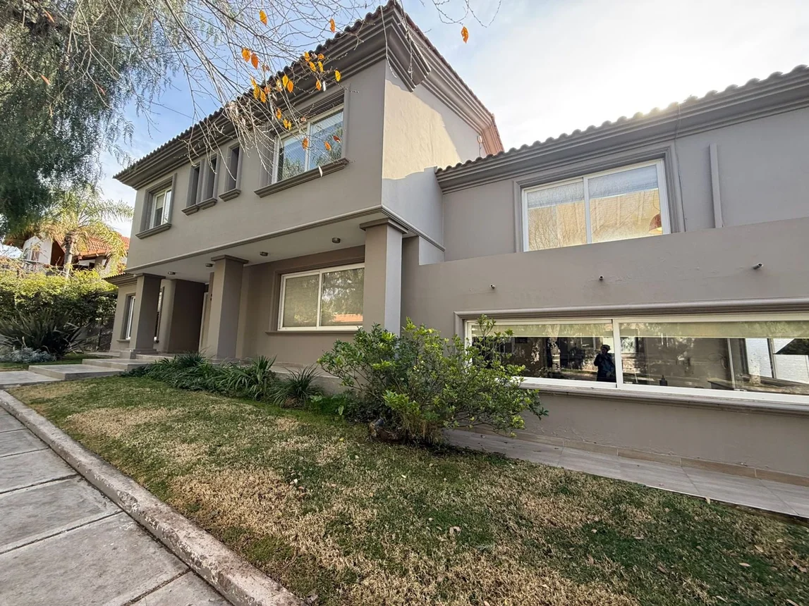 Casa en venta en Mendoza