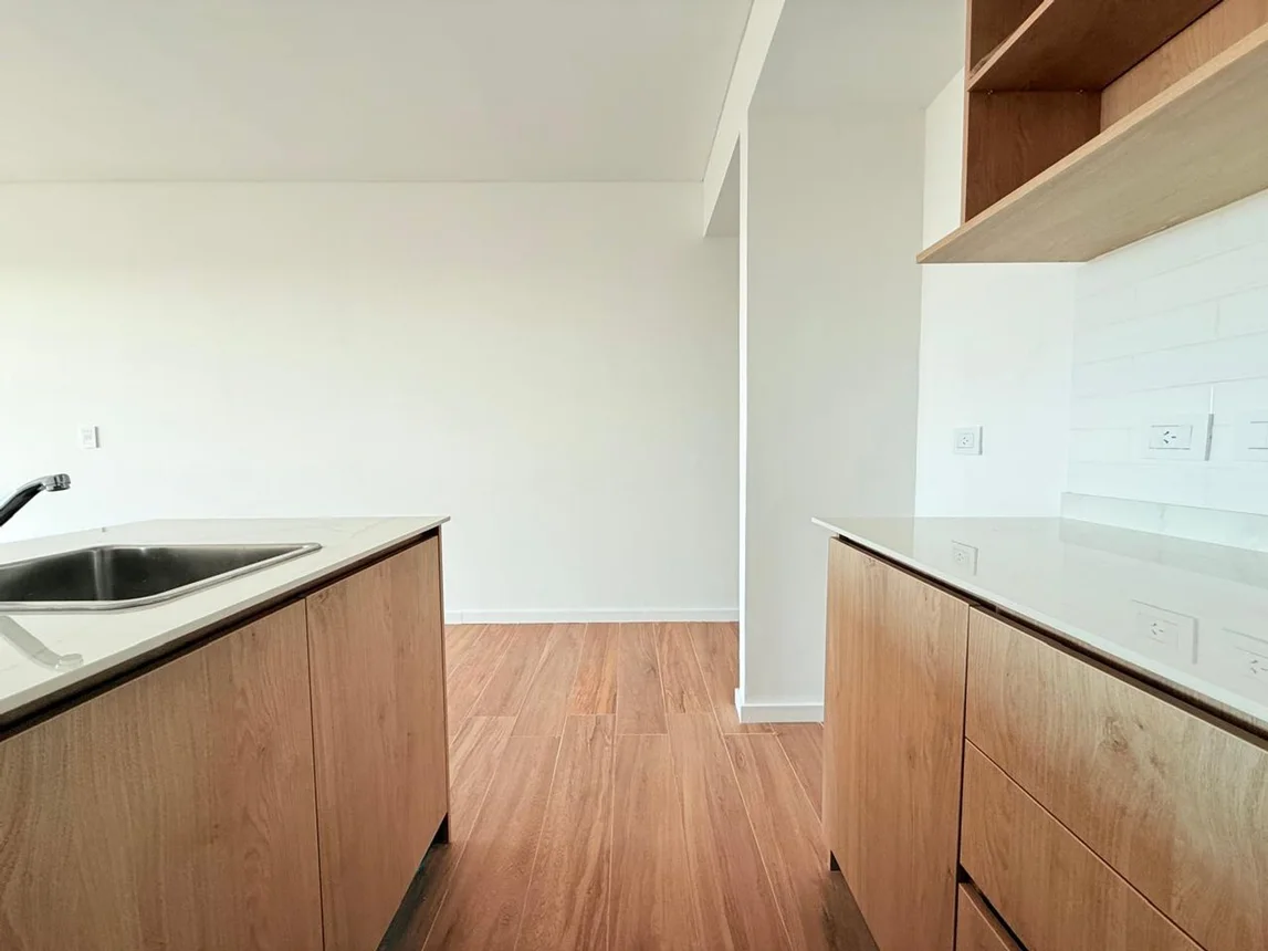 Monoambiente en venta en Remedios de Escalada, Avenida Hipólito Yrigoyen 6000, foto 4