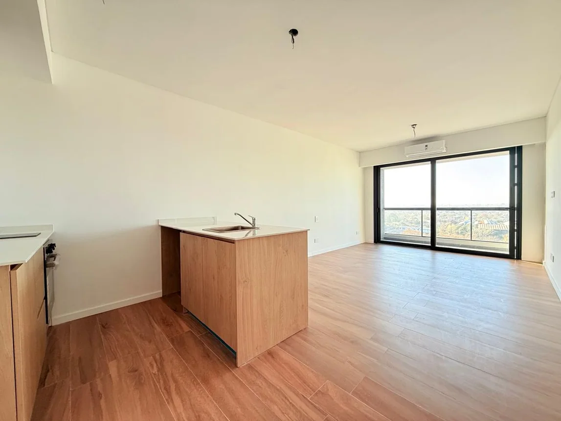 Monoambiente en venta en Remedios de Escalada, Avenida Hipólito Yrigoyen 6000