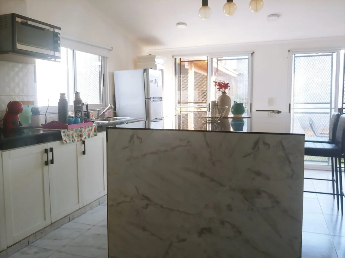 Casa en venta en Isidro Casanova, foto 2