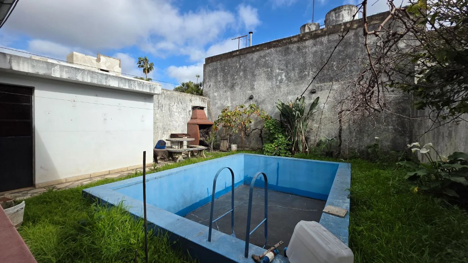 Casa de 4 ambientes en venta en San Andrés, Diagonal Santa Rosalia 2600