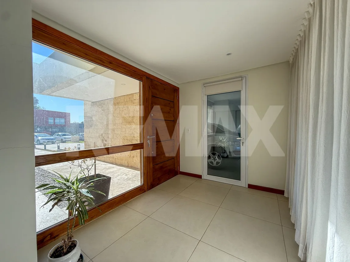 Casa en venta en Neuquén, foto 5