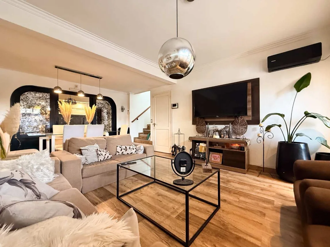 Casa en venta en La Plata, foto 2