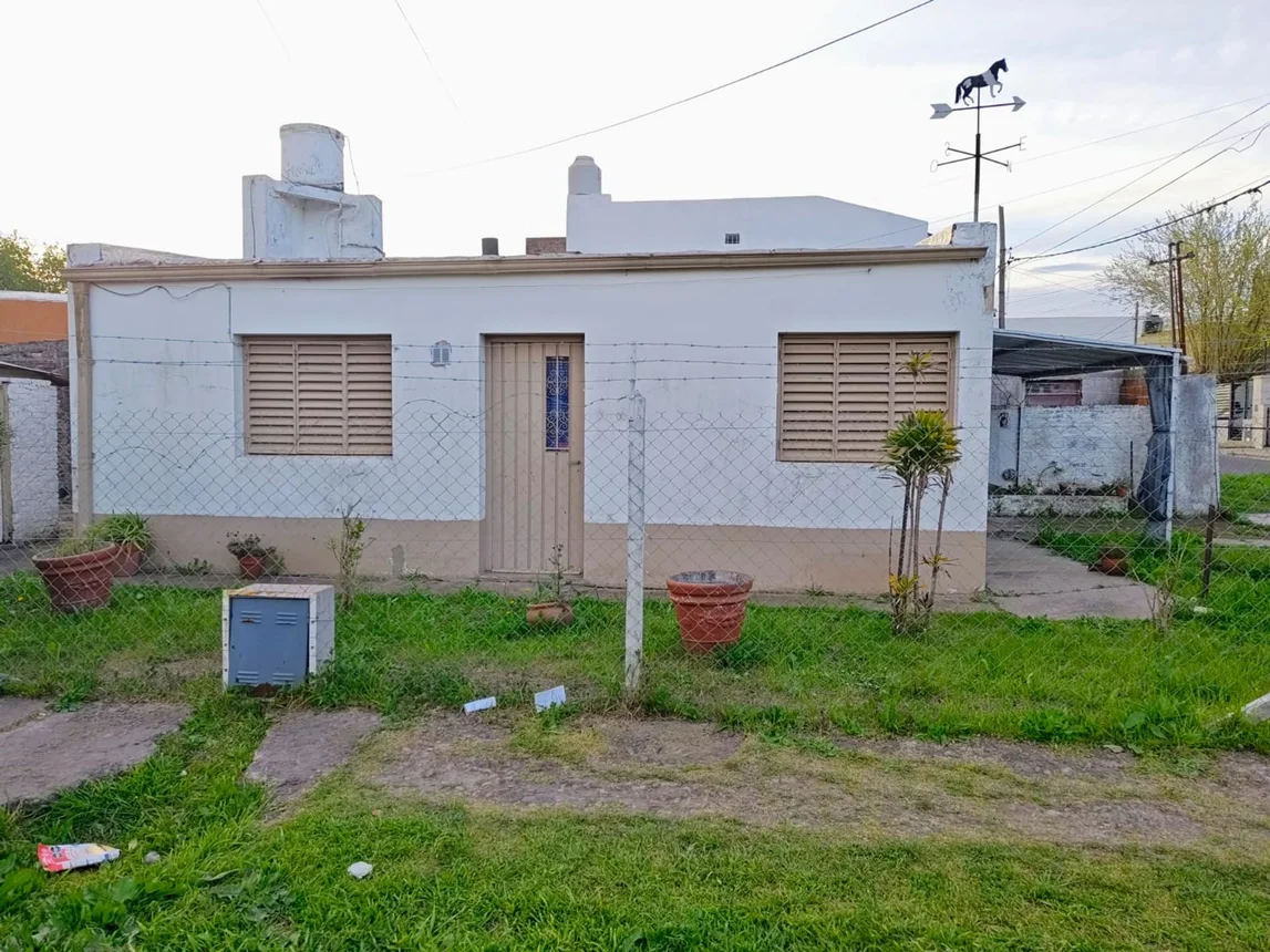 Casa en venta en La Plata, foto 2