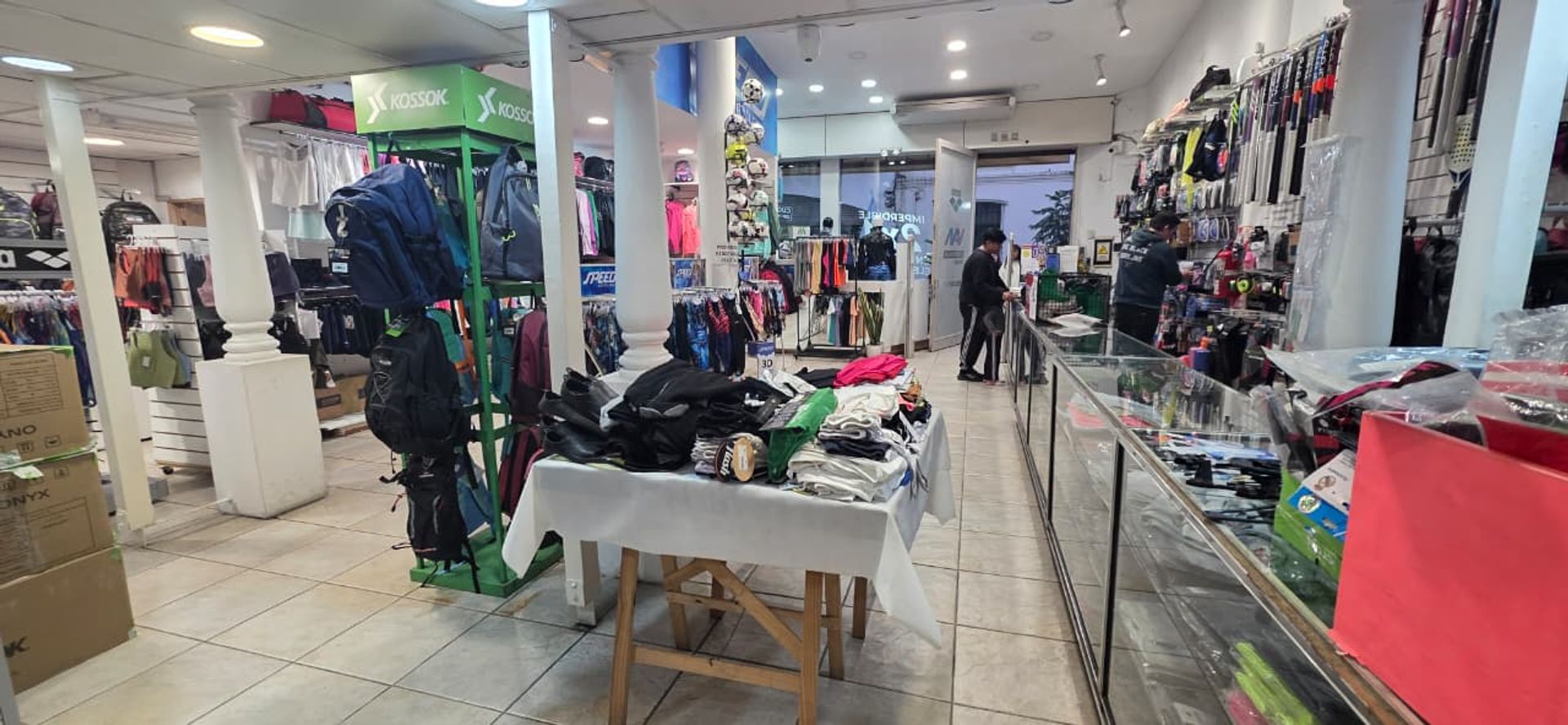 LOCAL COMERCIAL EN ALQUILER PEATONAL FLORIDA - foto 2