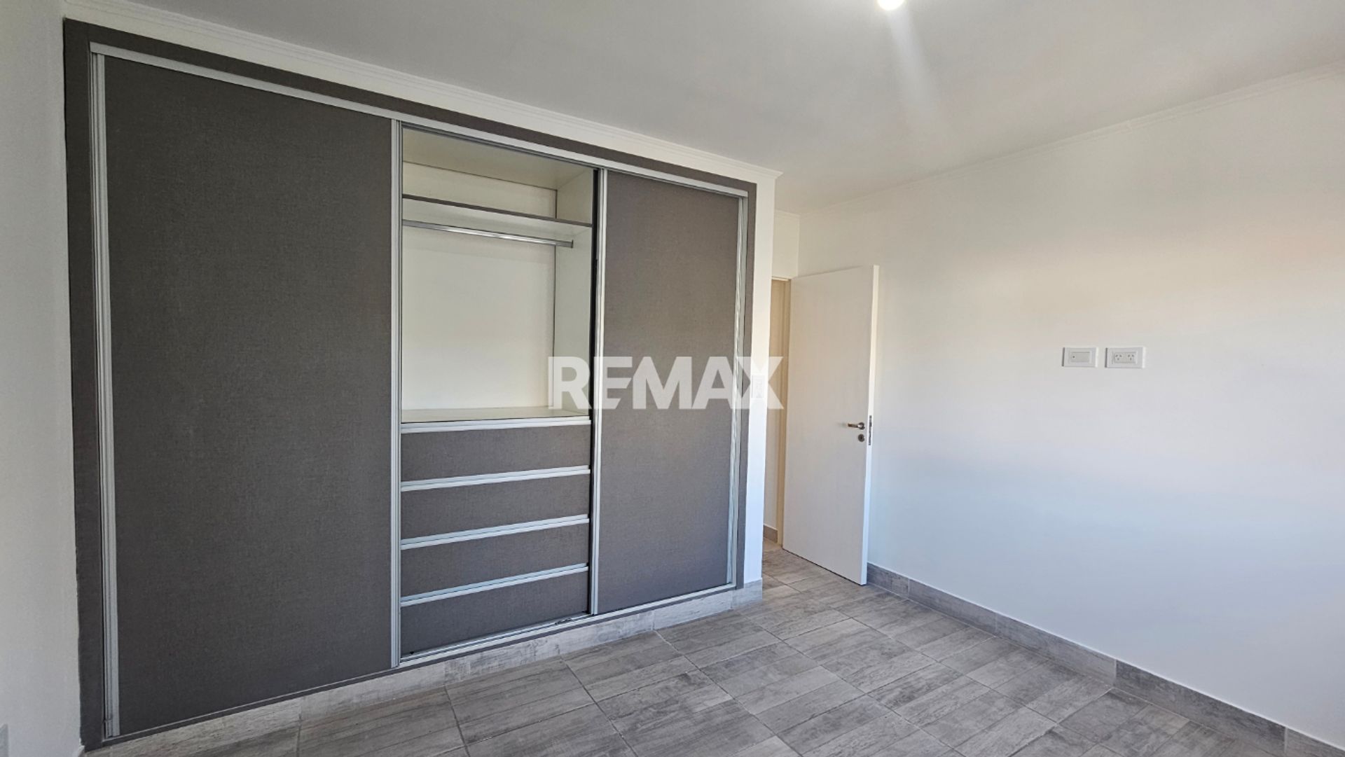 DEPARTAMENTO ZONA PORTAL VENTA 2 DORM FINANCIABLE - foto 7