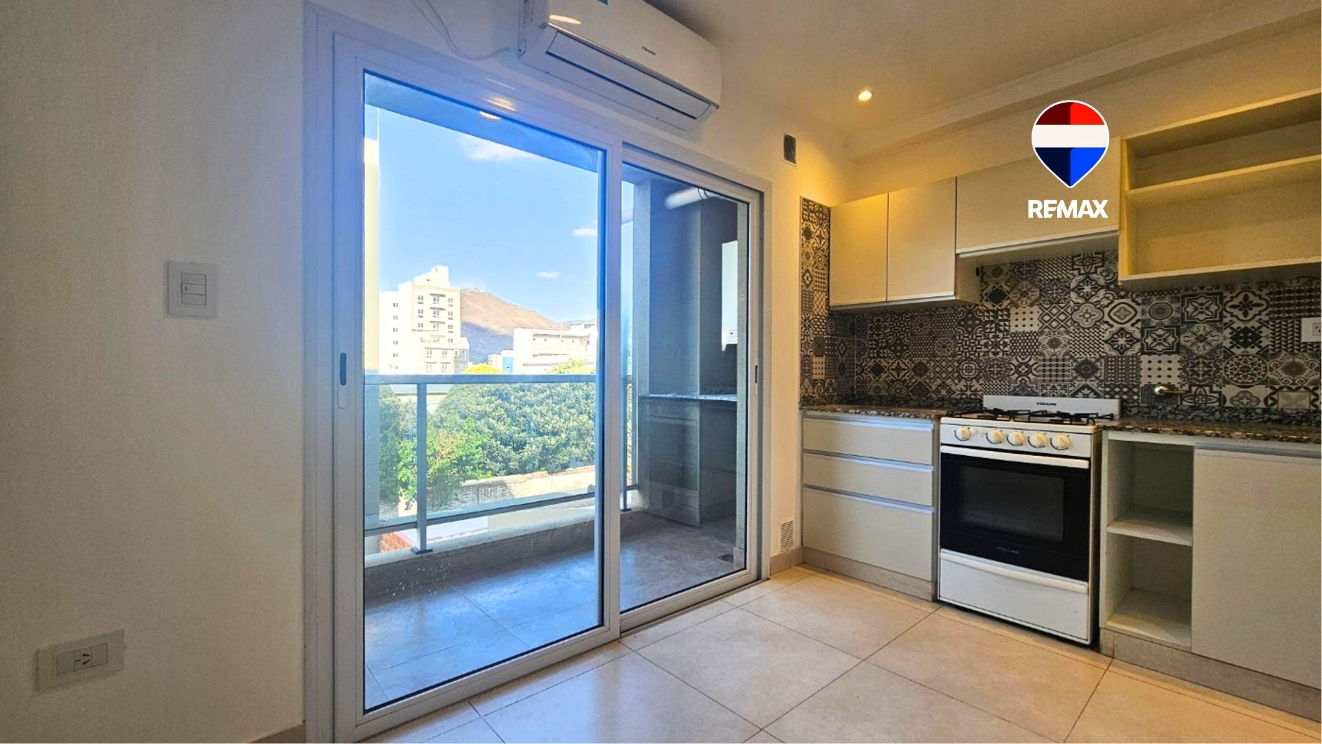 DEPARTAMENTO ZONA PORTAL VENTA 2 DORM FINANCIABLE - foto 1
