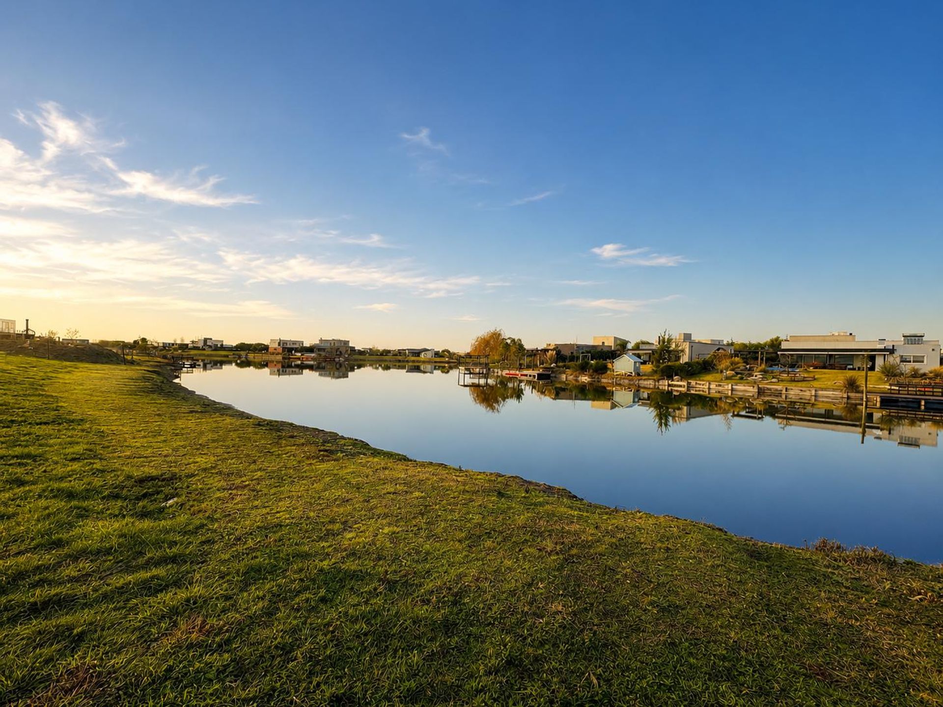 VENTA LOTE A LA LAGUNA SAN SEBASTIAN AREA 10