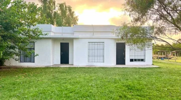 Venta de campo con dos casas en Montevideo Rural