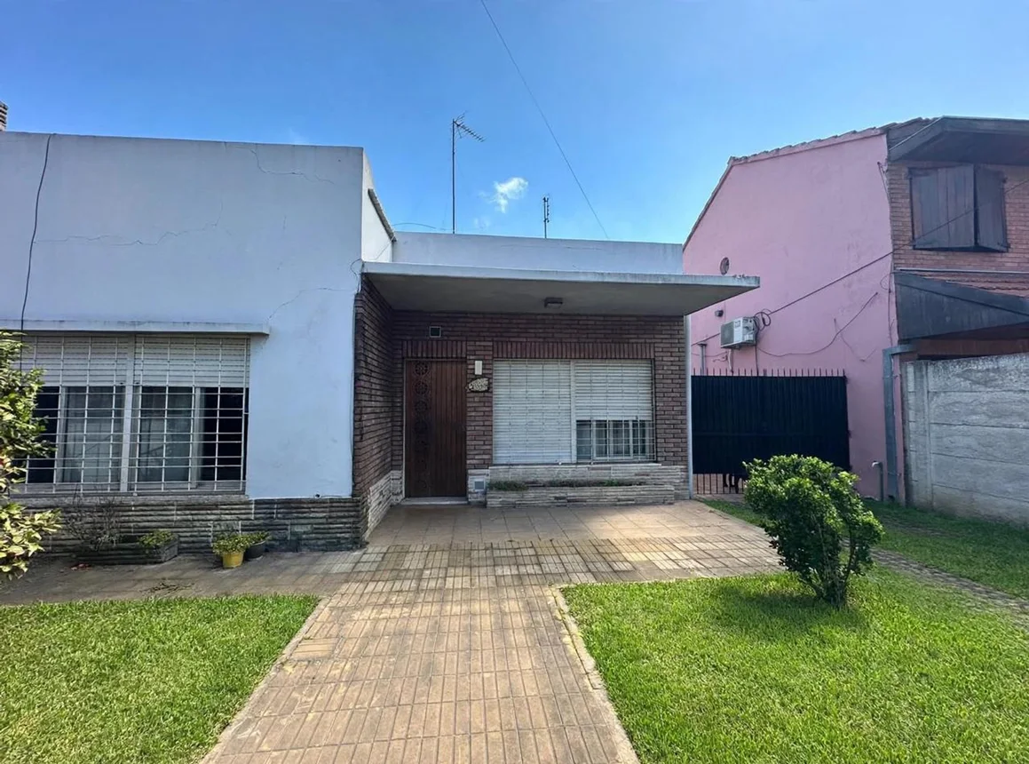 Casa en venta en Florencio Varela, Juan Gregorio de Las Heras 2800
