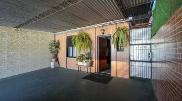 Venta casa en Jardines, ideal renta o familia