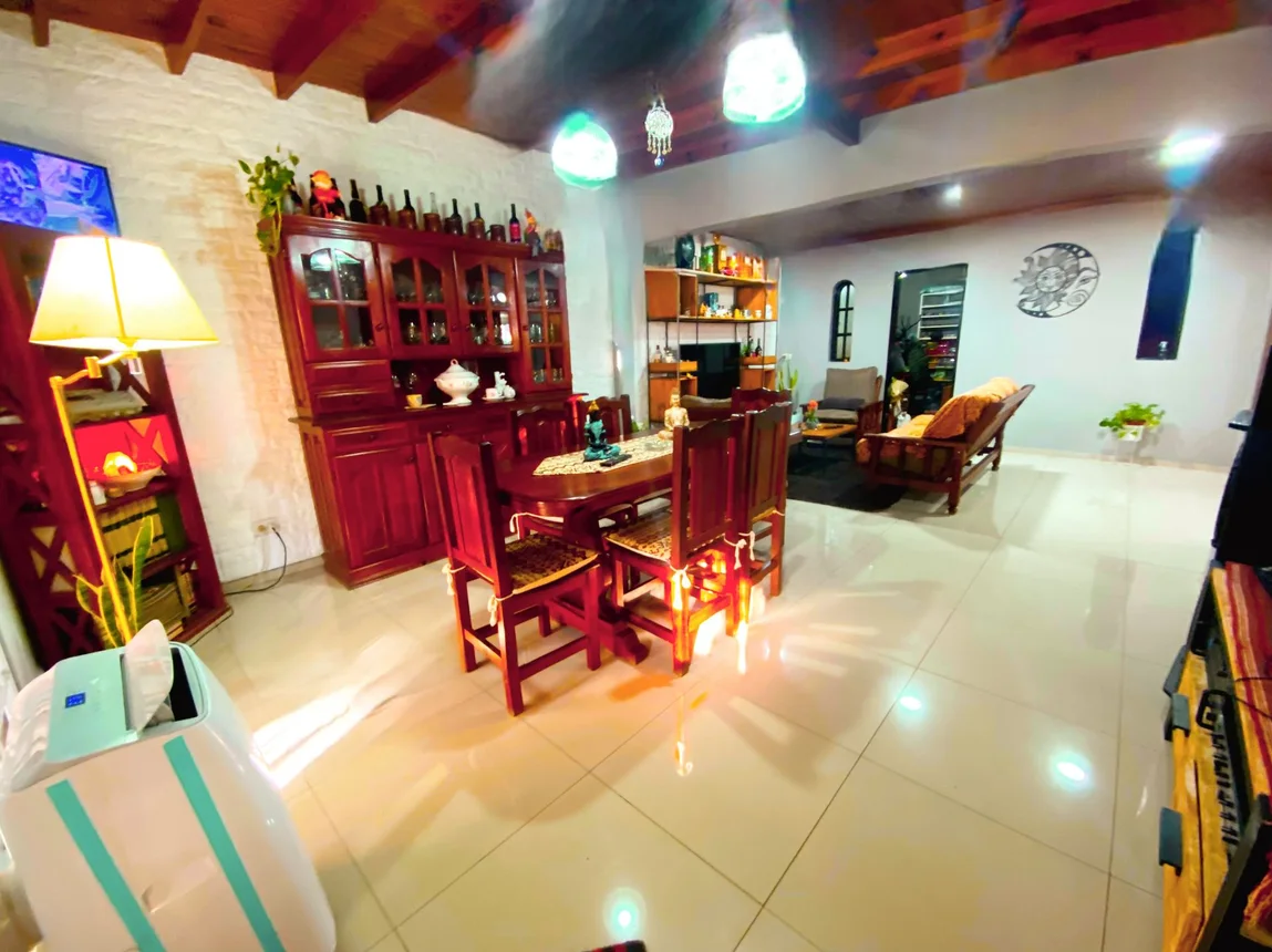 Casa tríplex en venta en Belén de Escobar, foto 3