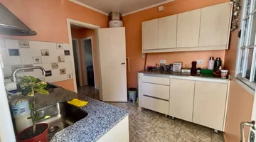 VENTA CASA 6 AMBIENTES MORON MULTIFAMILIAR