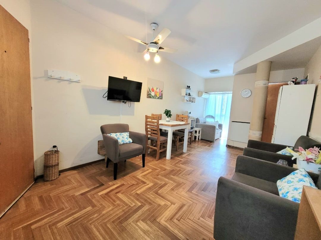 VENTA Departamento 2 Ambientes Monserrat