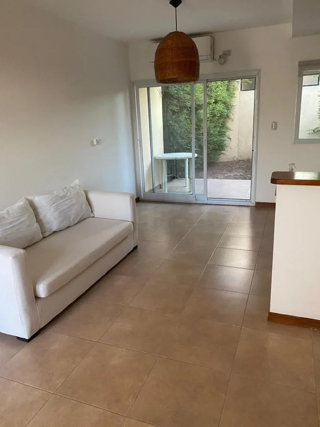 Casa dúplex de 3 ambientes en venta en Monte Grande, Avenida V. Fair 1400, foto 2
