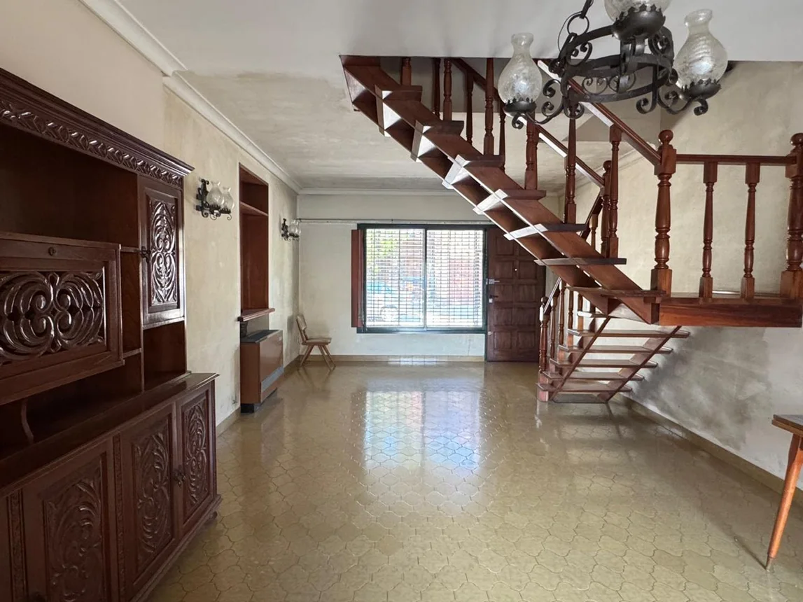 Casa de 8 ambientes en venta en Pilar, Alsina 500, foto 3