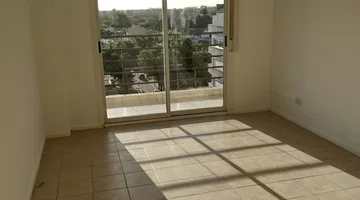ALQUILER 2 AMB. CON BALCON EN PILAR PISO ALTO