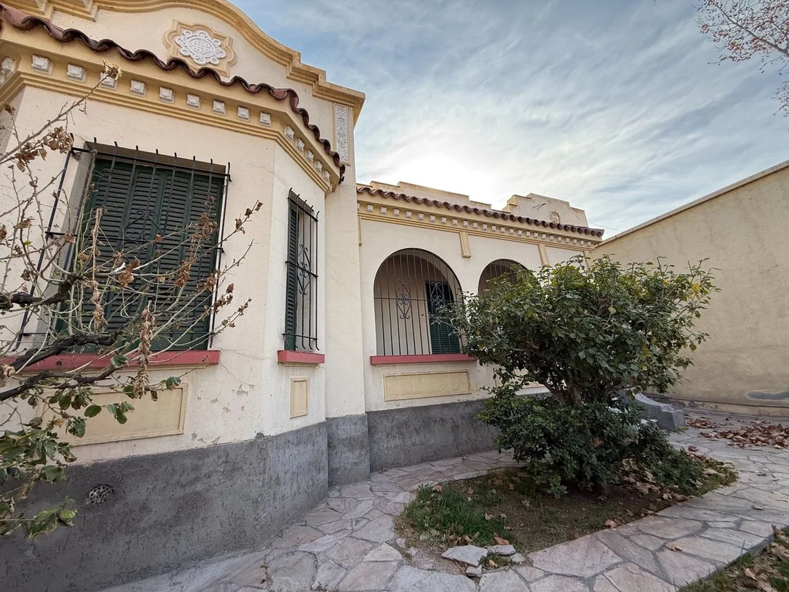 Casa en venta en Mendoza, foto 2