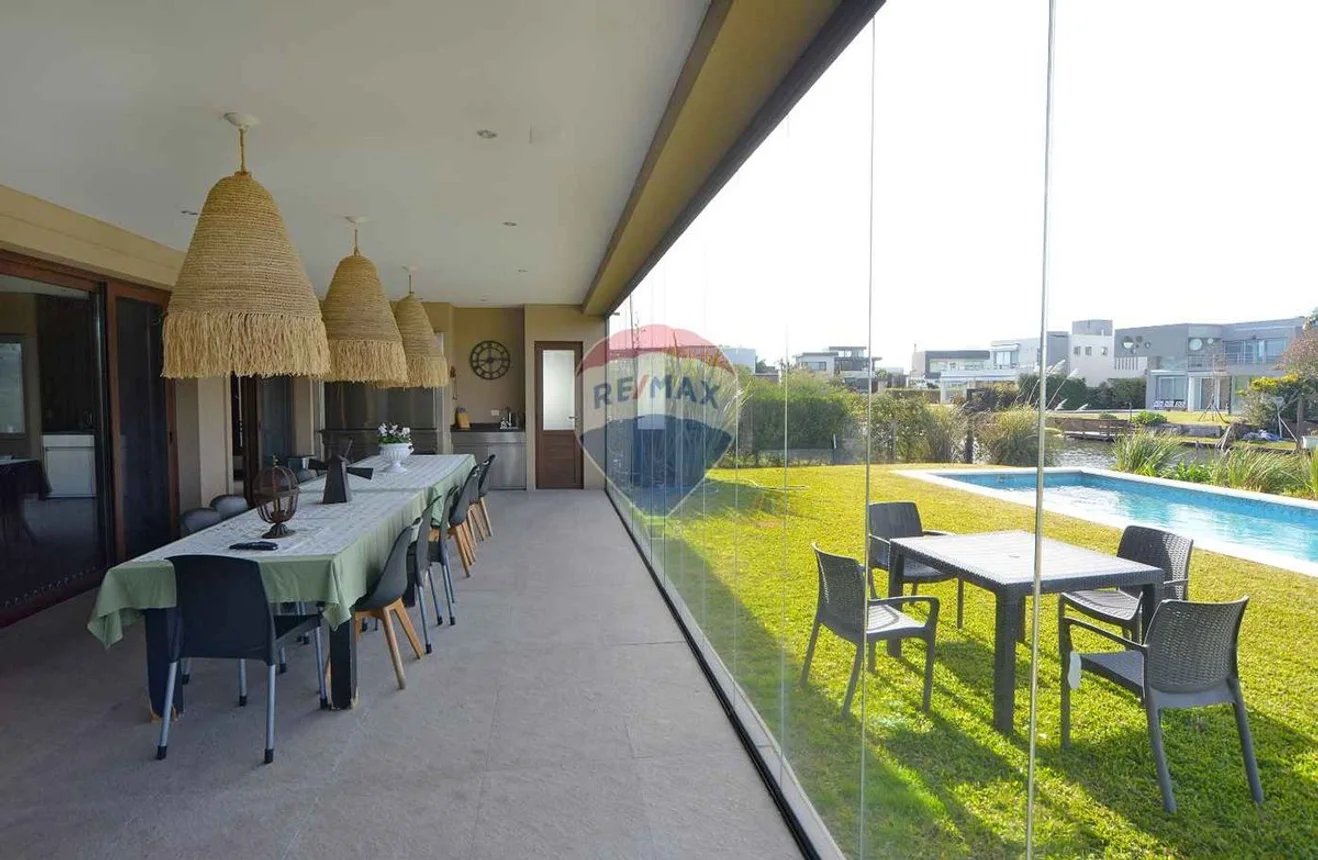 Casa en venta en Quilmes, foto 4