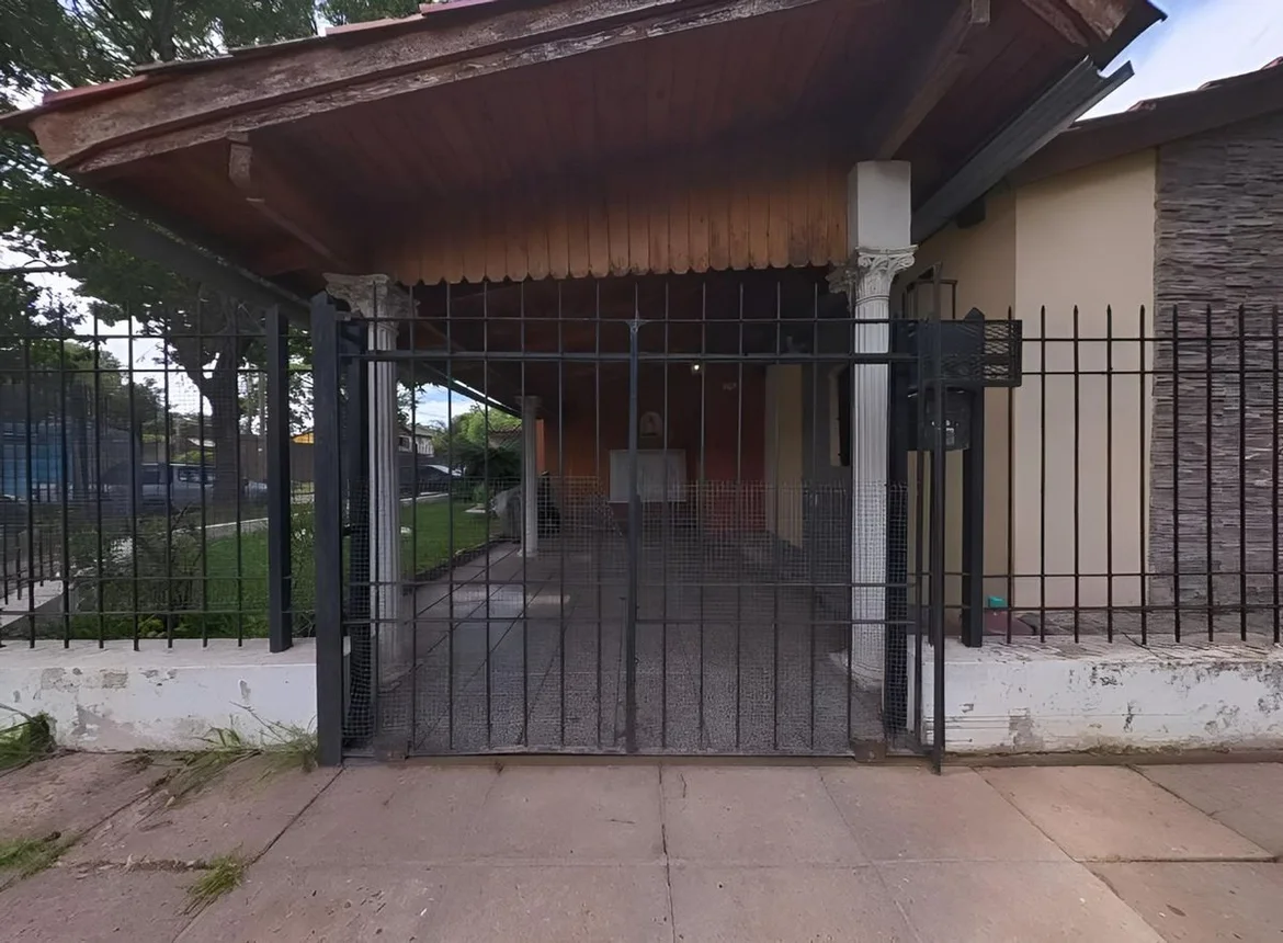 Casa en venta en Ituzaingó, foto 2