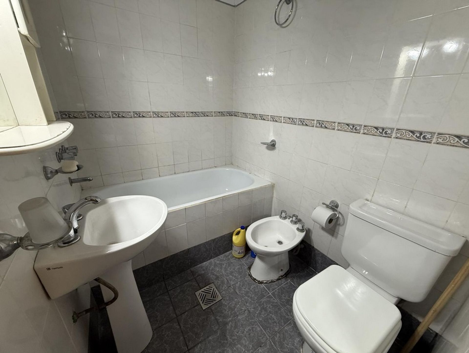 Foto 12 — CHALET 5 AMB. A  MTRS DE AV. LA PLATA , QUILMES