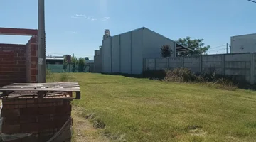 Terreno en Bella Italia, barrio nuevo · foto 3