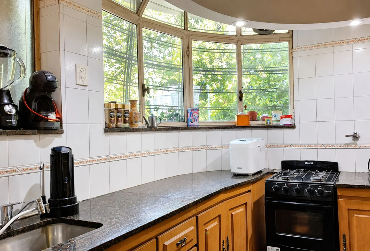 Casa en venta en Banfield, foto 3