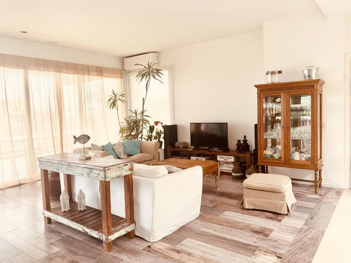 Casa en venta en Quilmes, foto 2