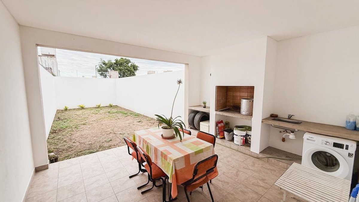 CASA EN VENTA DE 2 DORM EN ZONA SUR SALTA - foto 18