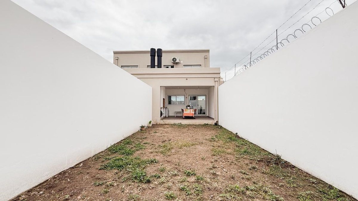 CASA EN VENTA DE 2 DORM EN ZONA SUR SALTA - foto 19