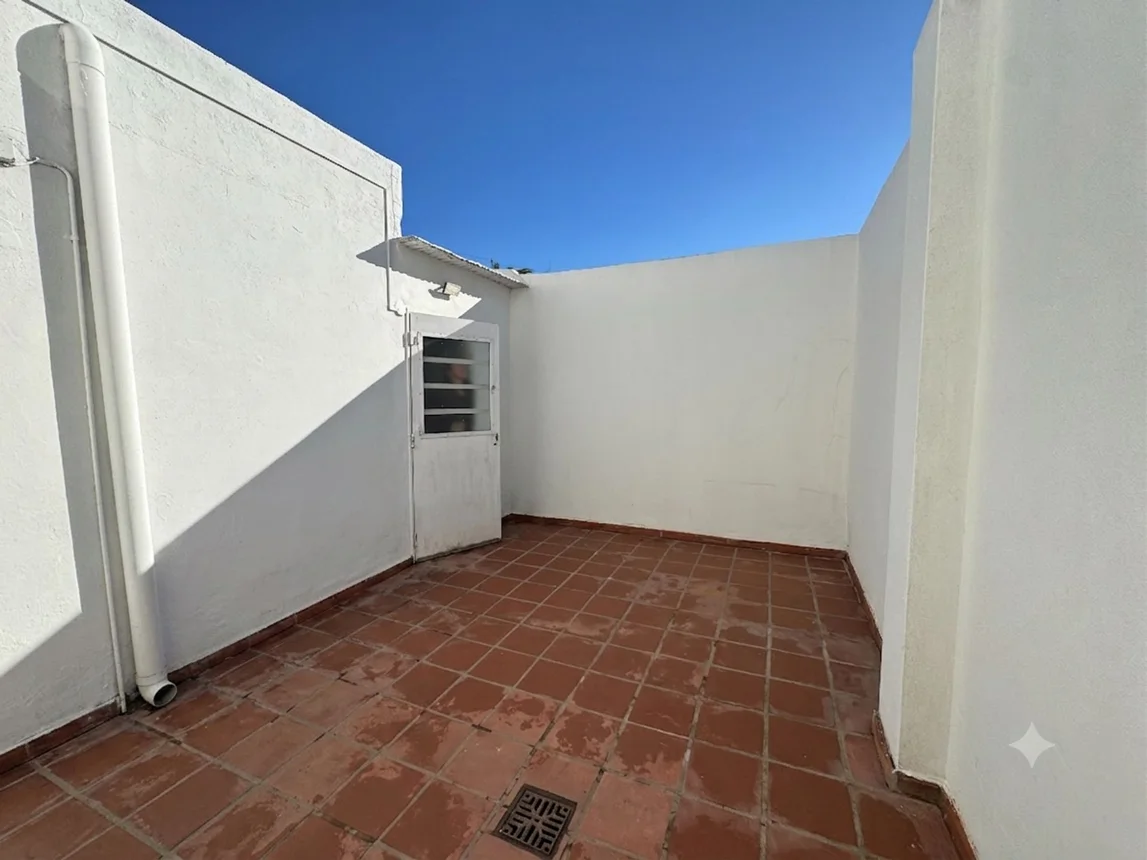 Venta depto PH 3 amb c/patio en general rodríguez, foto 2