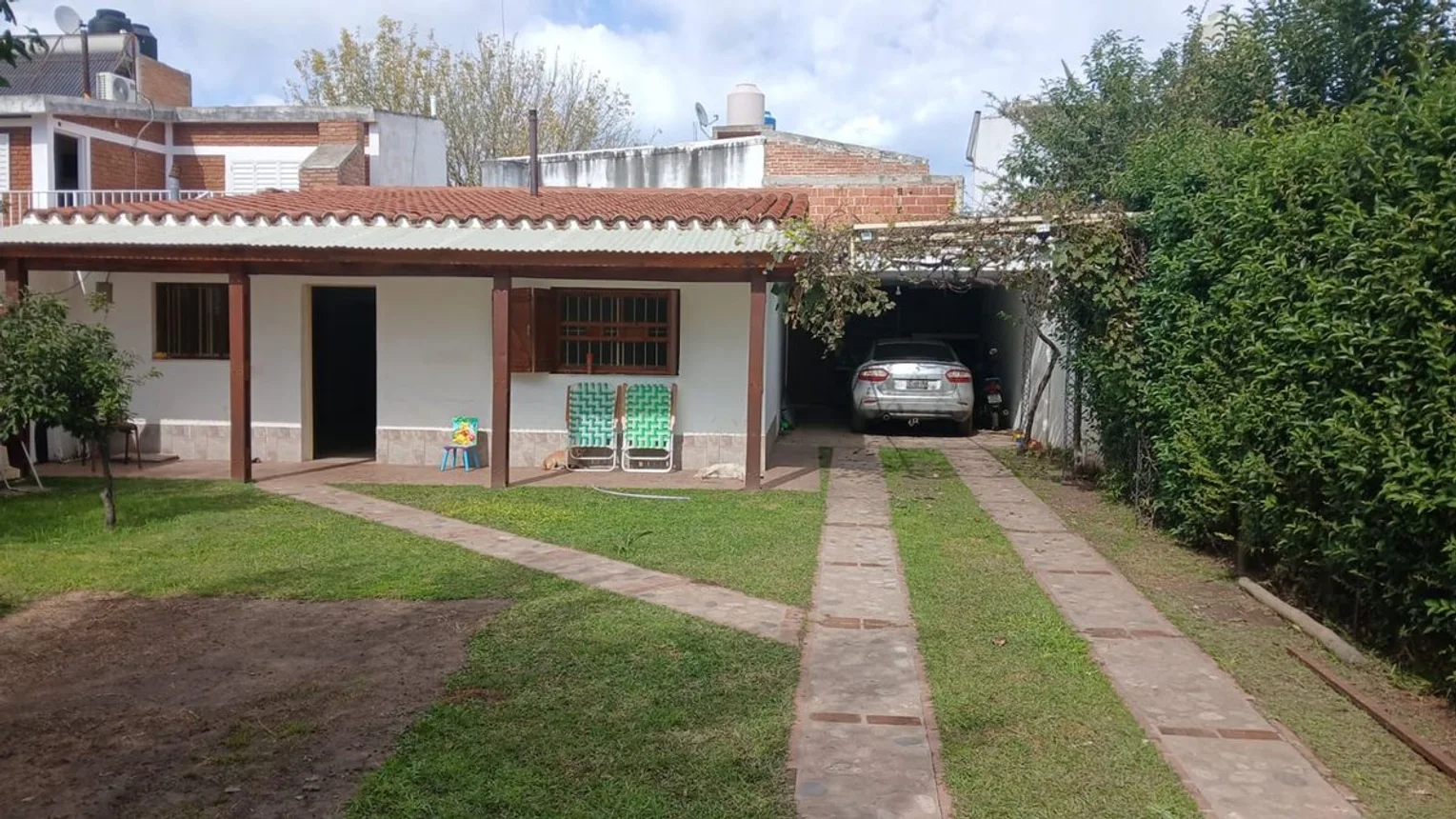 Casa de 3 ambientes en venta en Córdoba, Malvinas Argentina 300
