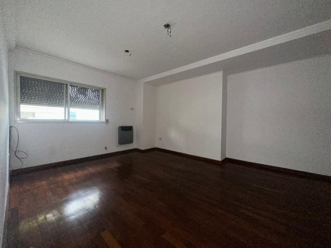 VENTA DEPARTAMENTO 3 DORMITORIOS -LOURDES