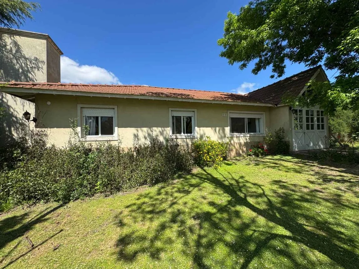 Casa en alquiler en Villa Rosa