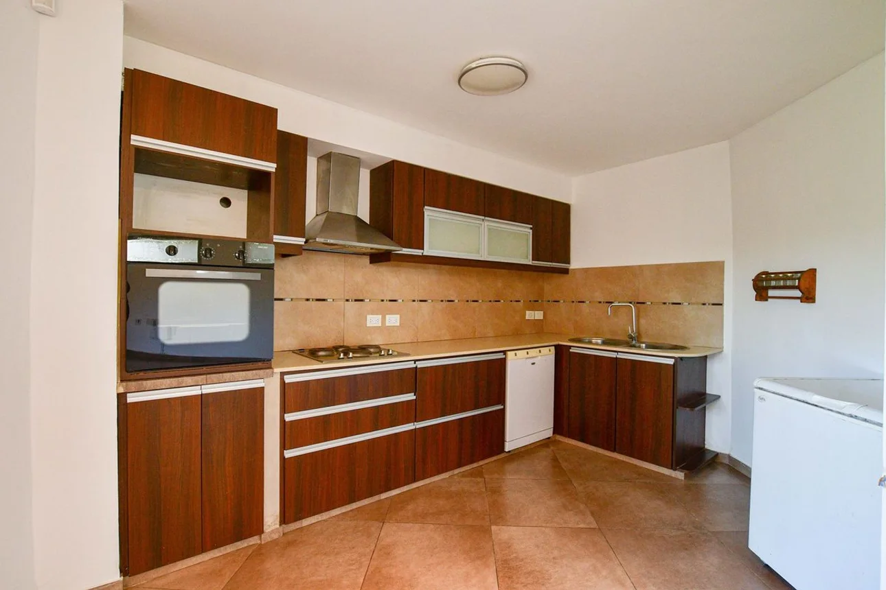 Casa en venta en La Plata, foto 2