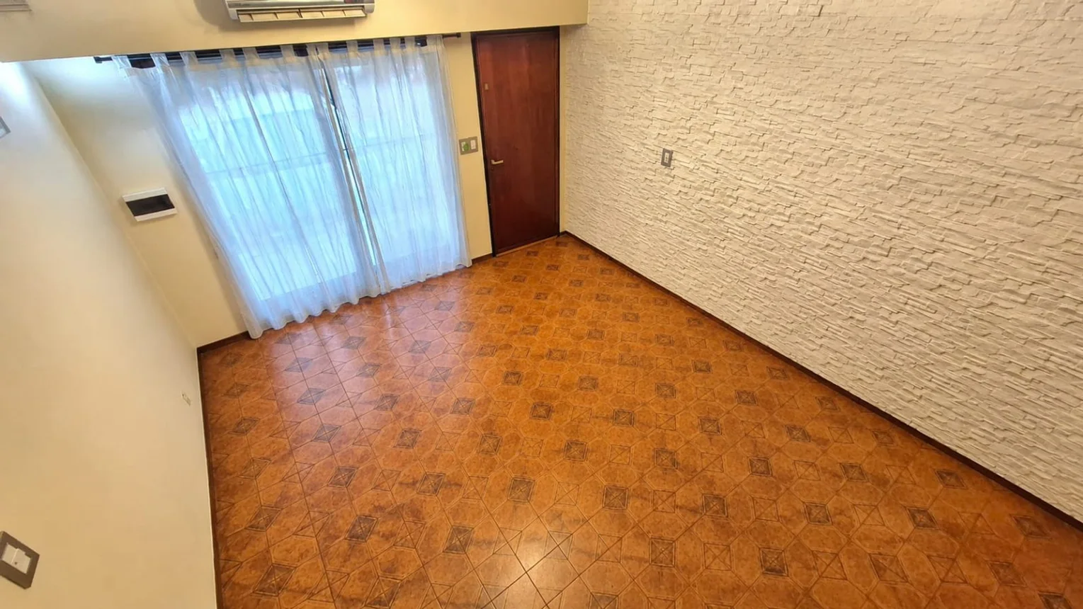 Casa dúplex en venta en Morón, foto 3
