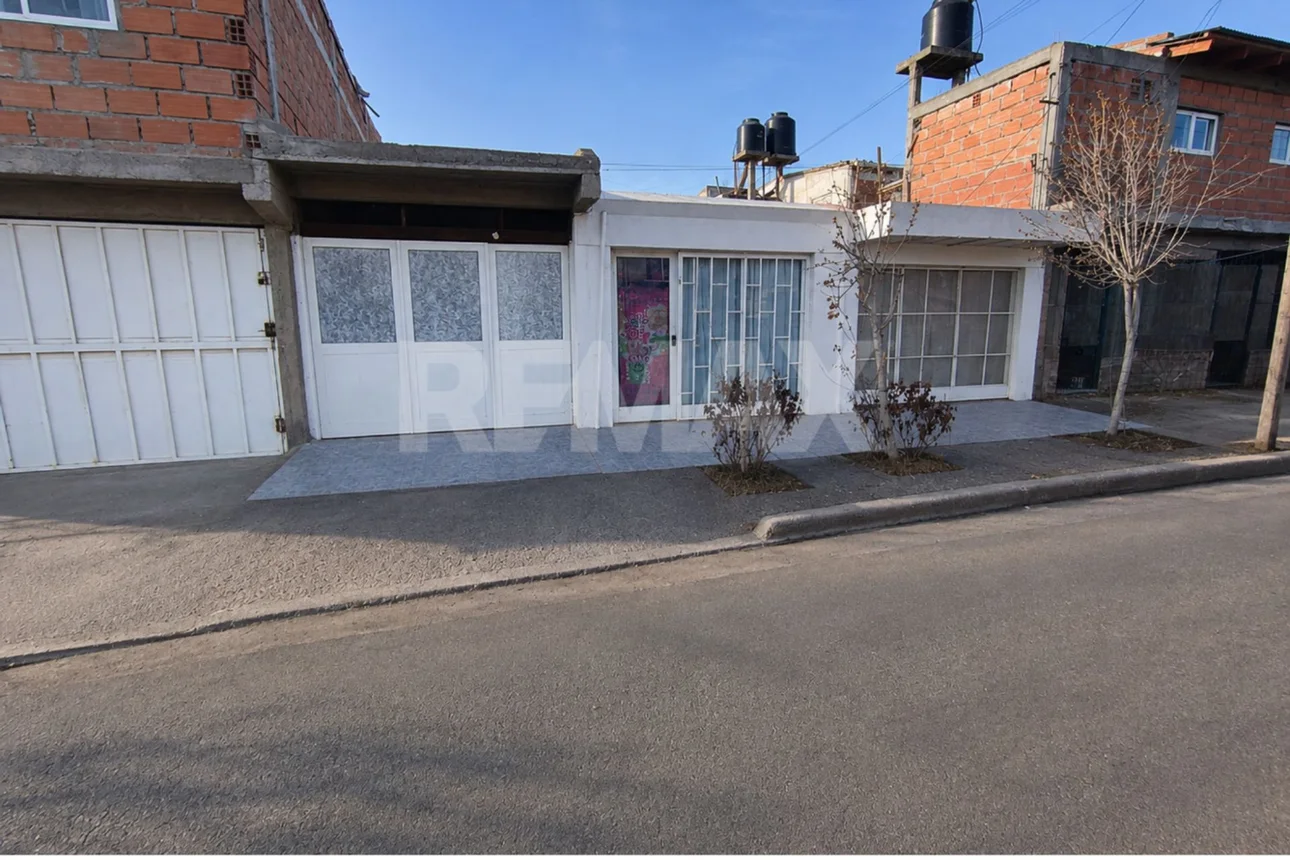 Casa dúplex en venta en Neuquén, foto 2