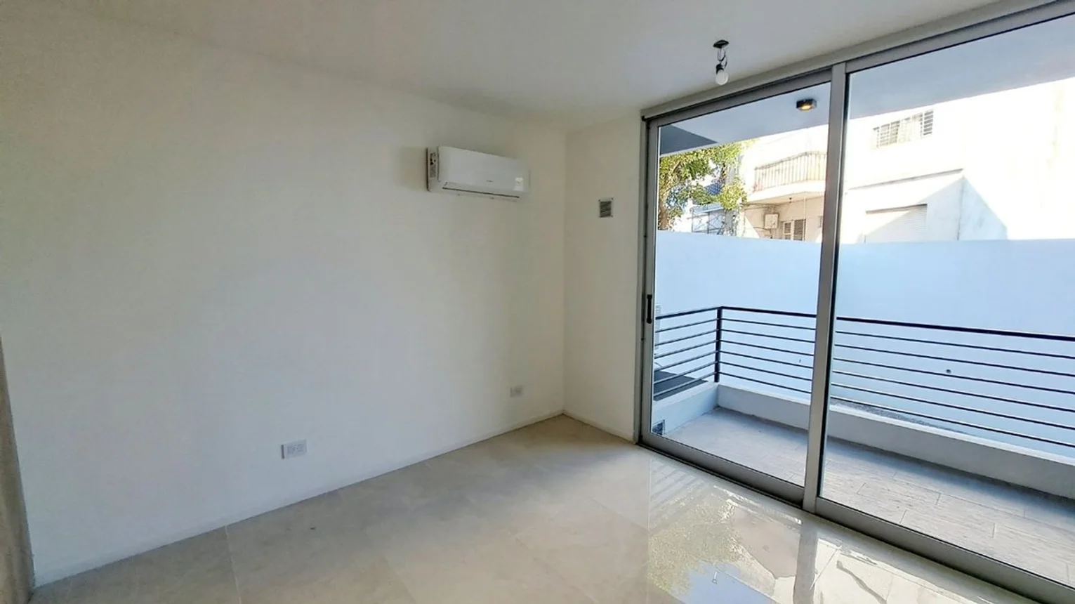 Departamento de 2 ambientes en venta en El Palomar, Intendente Villegas 2400