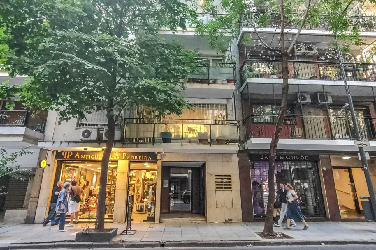 Departamento de 4 ambientes en alquiler en Recoleta, Rodríguez Peña 1400, foto 2