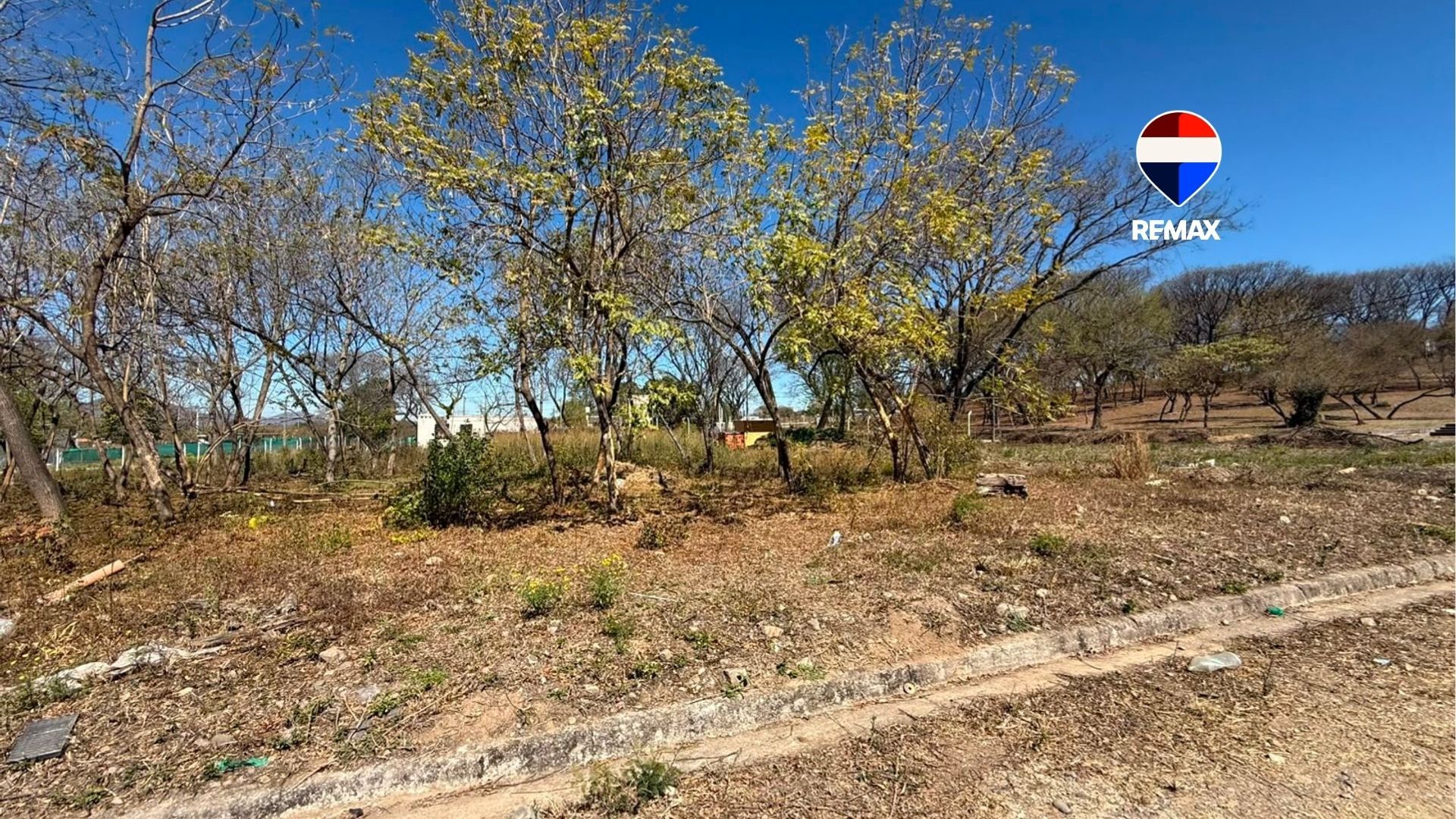 TERRENO VENTA 550M2 VAQUEROS URBANIZACION ALMERIA - foto 1