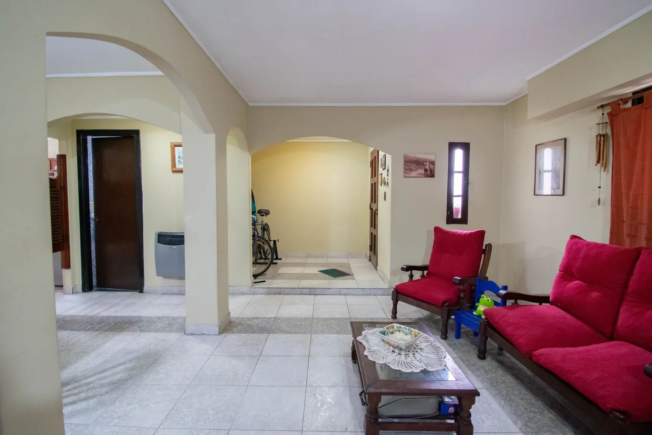 Casa dúplex en venta en La Plata, foto 2