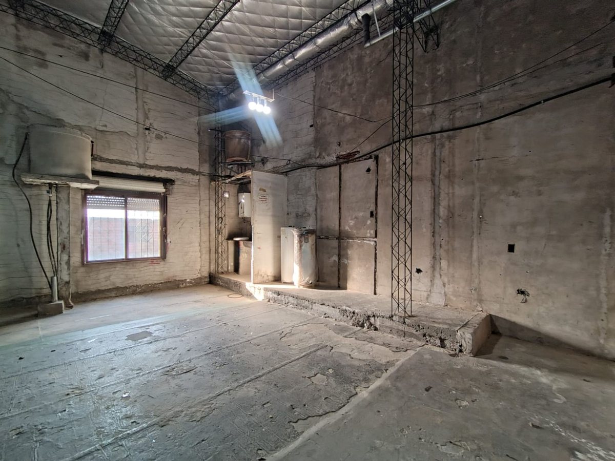 Foto 33 — VENTA BLOQUE GALPON +LOCALES+VIVIENDA MERLO