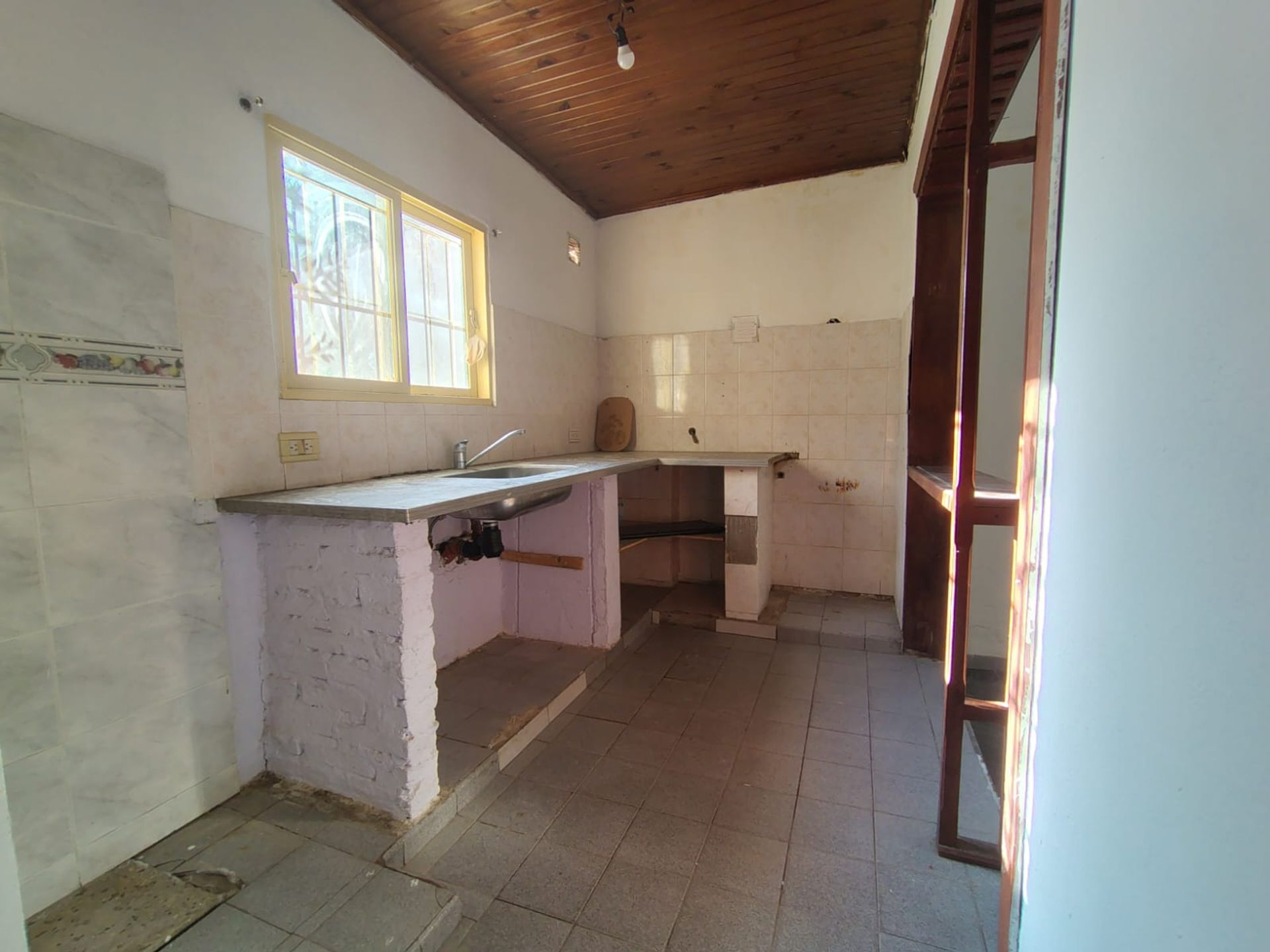 Foto 39 — VENTA BLOQUE GALPON +LOCALES+VIVIENDA MERLO