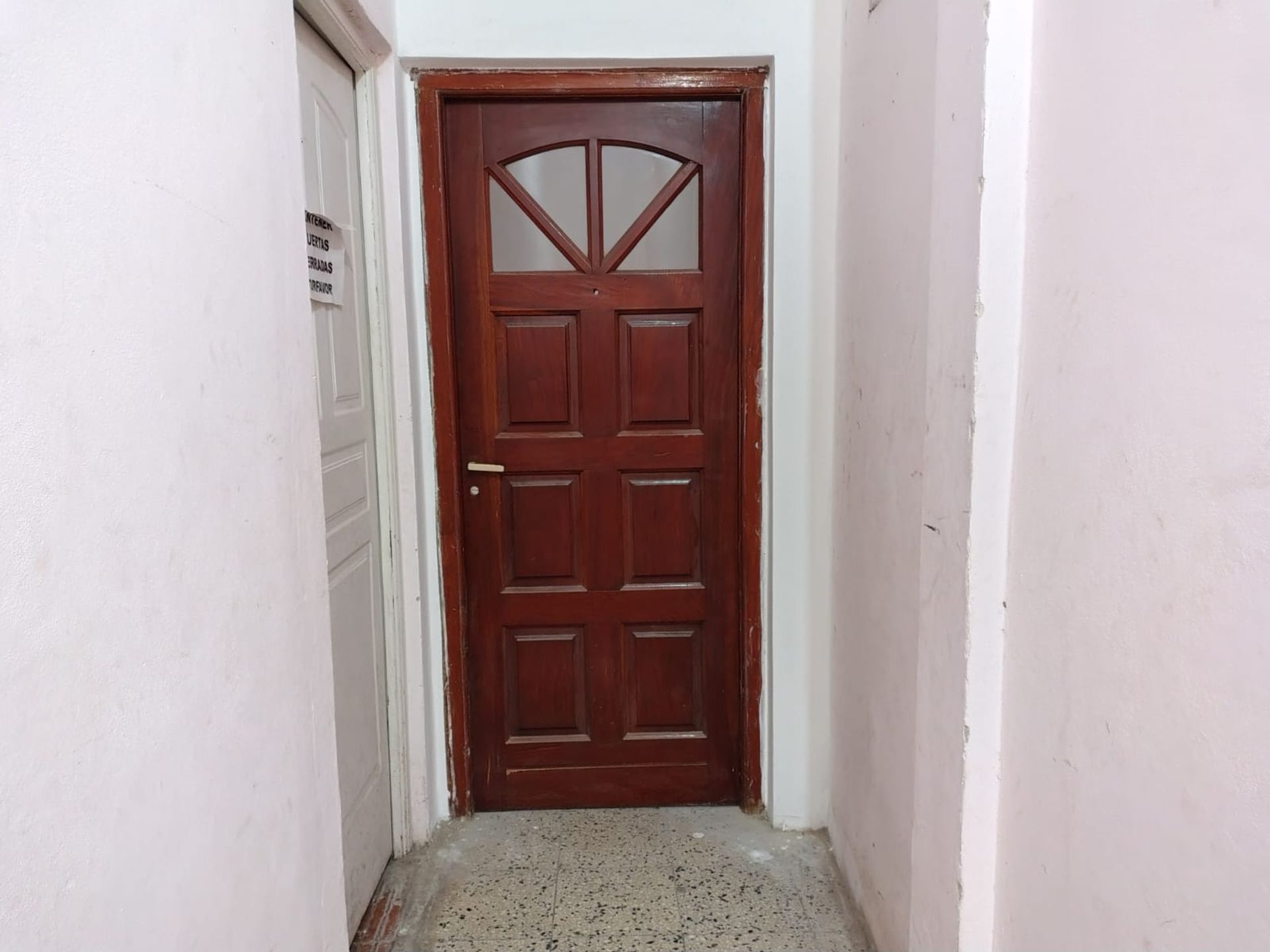 Foto 37 — VENTA BLOQUE GALPON +LOCALES+VIVIENDA MERLO