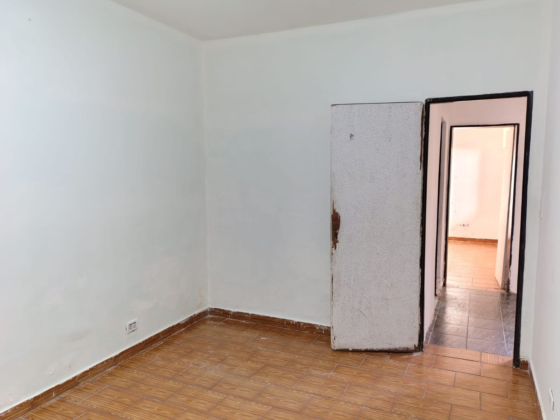 Foto 40 — VENTA BLOQUE GALPON +LOCALES+VIVIENDA MERLO