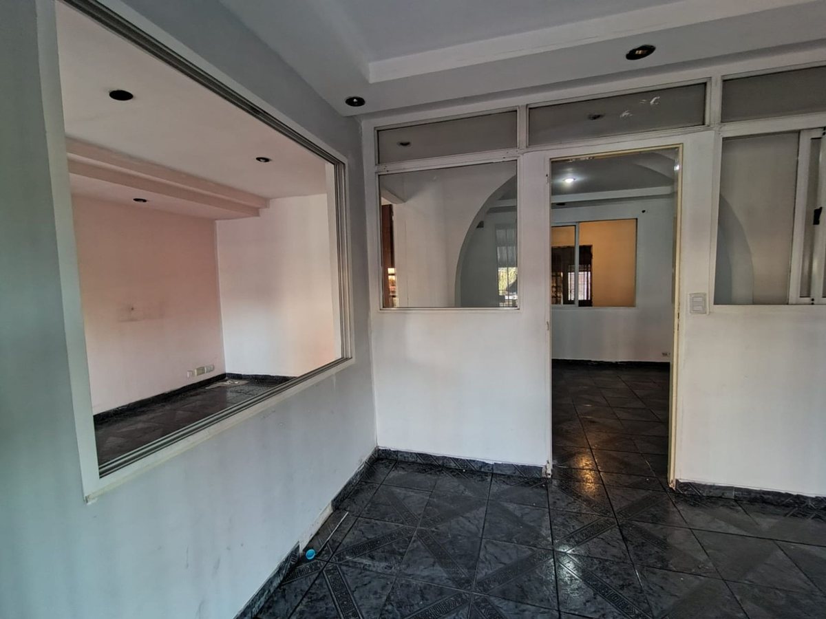 Foto 17 — VENTA BLOQUE GALPON +LOCALES+VIVIENDA MERLO
