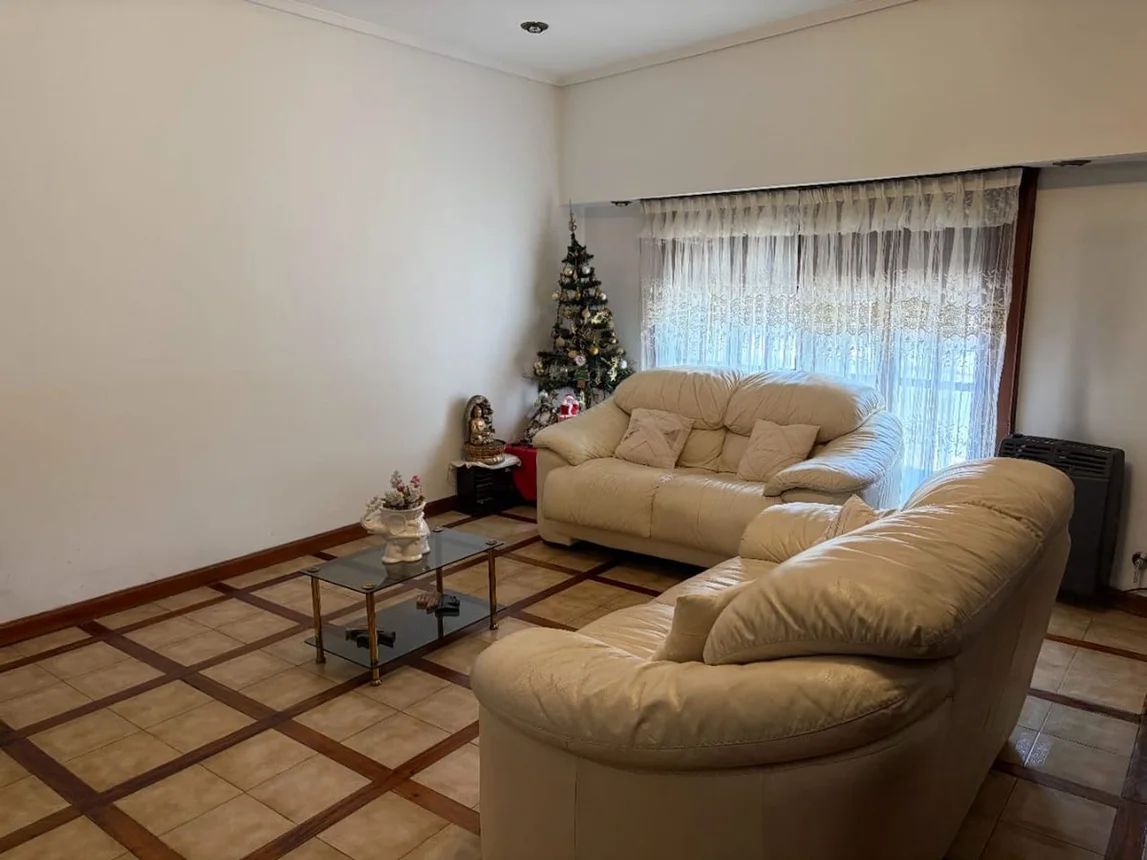 Casa de 5 ambientes en venta en Avellaneda, Dardo Rocha 100, foto 4