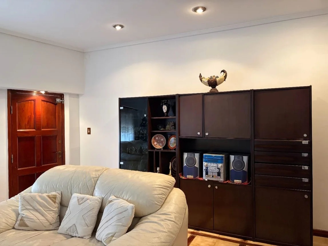 Casa de 5 ambientes en venta en Avellaneda, Dardo Rocha 100, foto 3