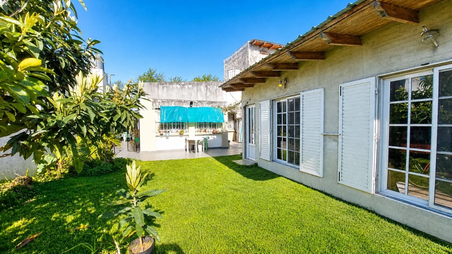 Casa en venta en La Plata, foto 2