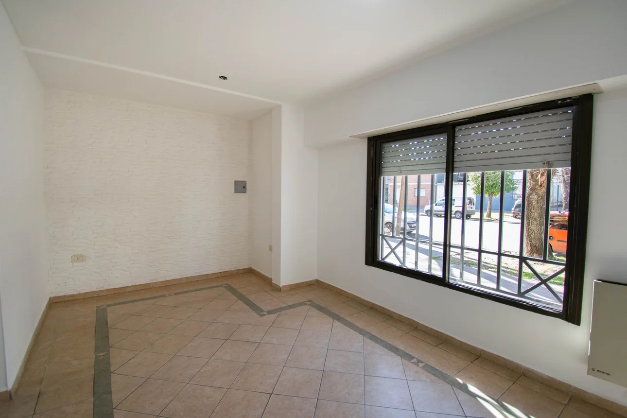 Departamento de 2 ambientes en venta en La Plata, 25 E/ 67 y 68 1700